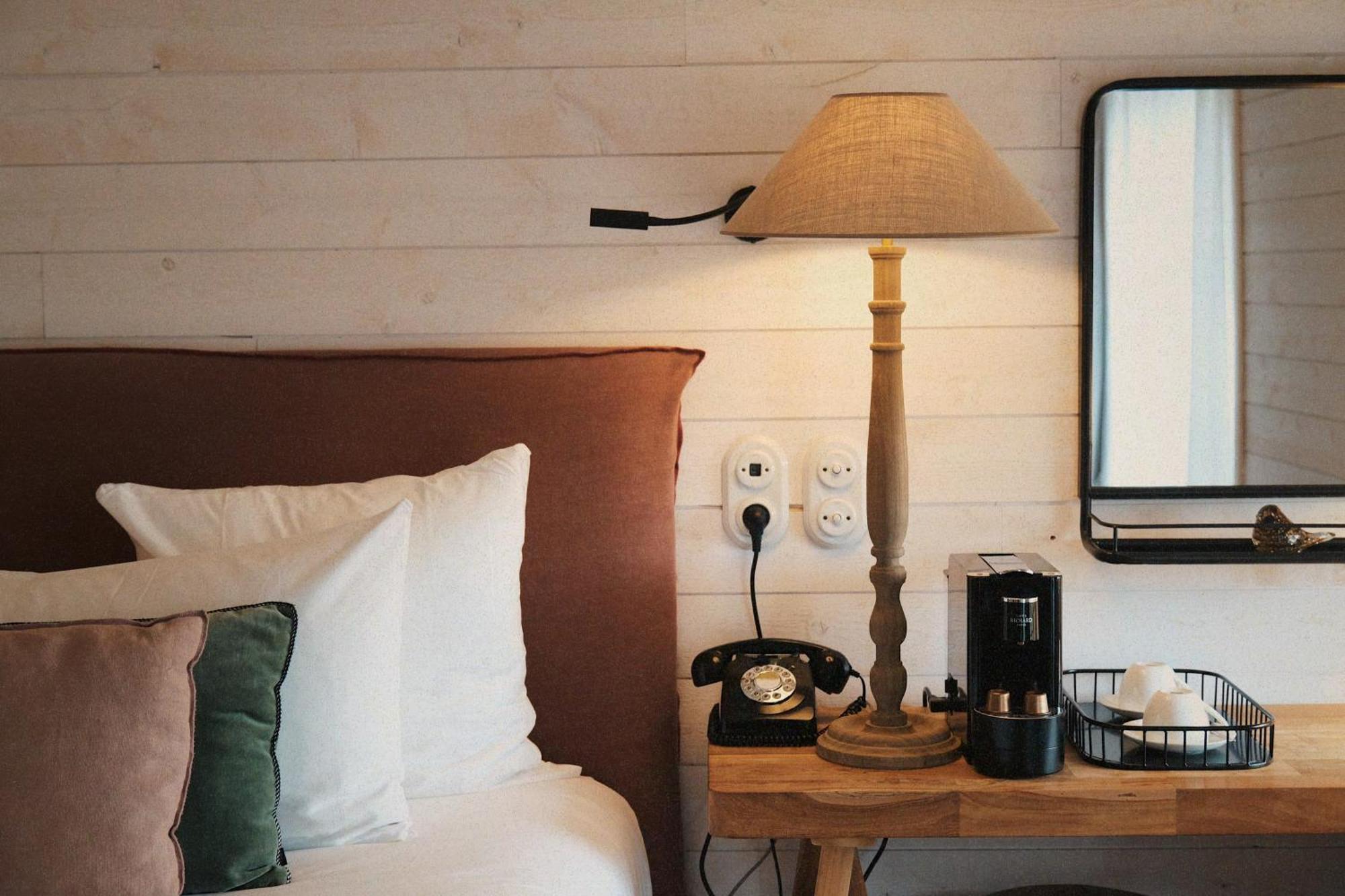 Deluxe Double Room,1624359842:JPEG